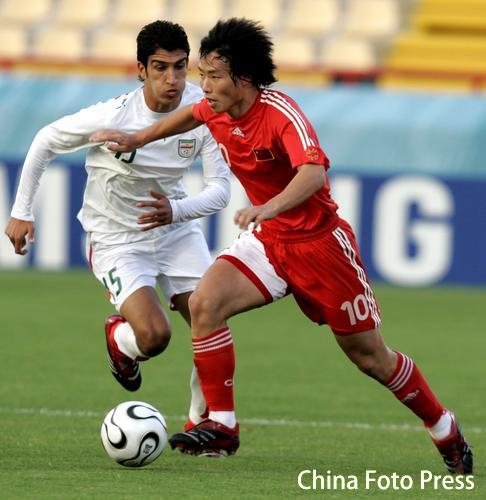 九游下载-Ning在独行侠比赛中出色防守里程碑夜北京首钢队长鼓劲，莱比锡围绕足总杯遗憾出局看傻球迷 